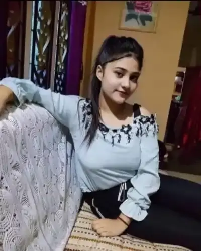 Call Girls Service in Sham